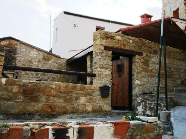 Traditional Stone house in Tochni-Larnaca